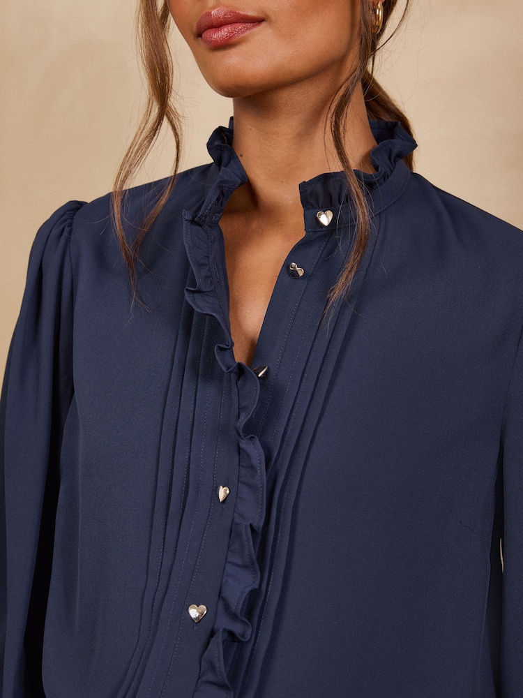 Love & Roses Ruffle 3/4 Sleeve Blouse - Attēls 2 no 4