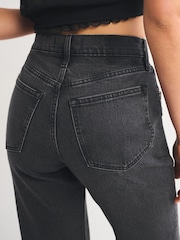 Abercrombie & Fitch Black High Rise 90s Relaxed Fit Denim Jeans - Image 6 of 7