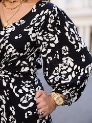 Myleene Klass Printed Midi Wrap Dress - Image 5 of 6