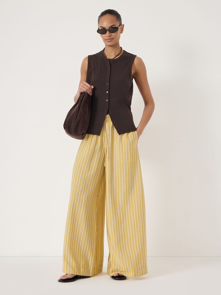 Dilaw - Hush Arwen Airflow Wide Leg Trousers - Larawan 2 ng 5 Dilaw - Hush Arwen Airflow Wide Leg Trousers - Larawan 2 ng 5