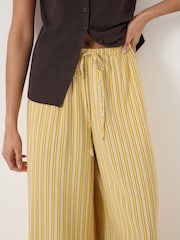 Dilaw - Hush Arwen Airflow Wide Leg Trousers - Larawan 4 ng 5