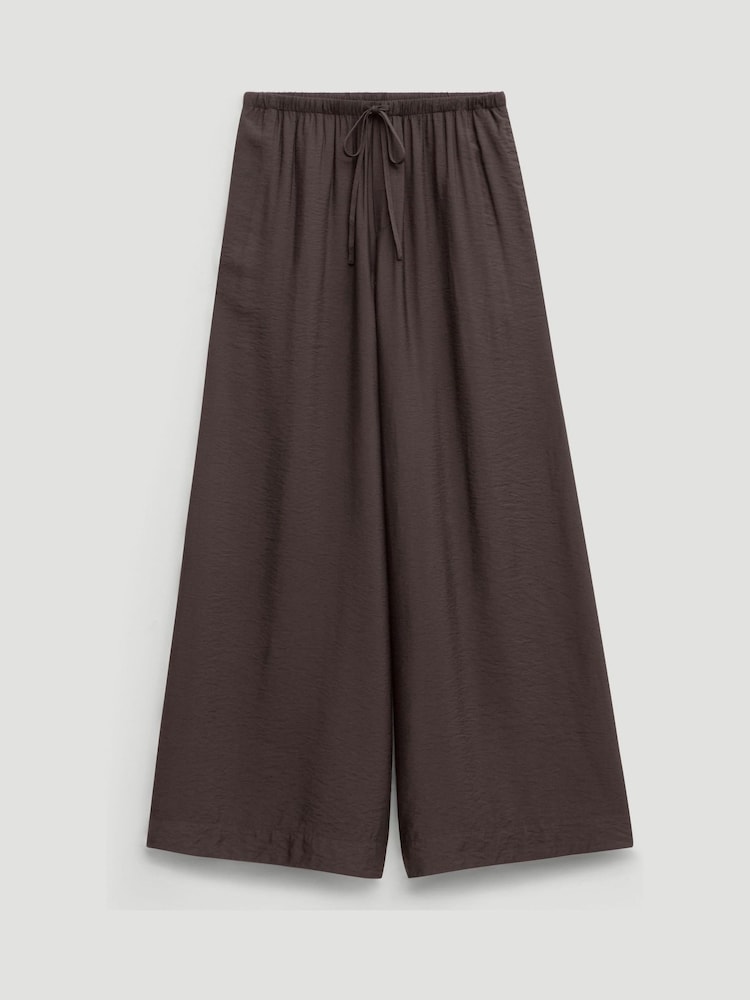 kayumanggi - Pantalon na Hush Arwen Airflow na Malapad ang Paa - Larawan 6 ng 6 kayumanggi - Pantalon na Hush Arwen Airflow na Malapad ang Paa - Larawan 6 ng 6