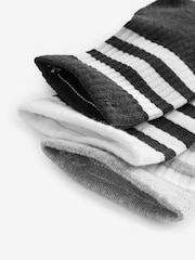 adidas Grey 3-Stripes Cushioned Sportswear Mid Cut Socks 3 Pairs - Image 3 of 4