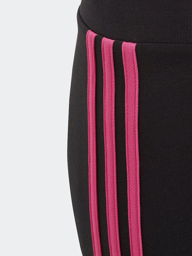 بنطلون أساسي ضيّق قطني مع 3 خطوط من adidas Sportswear - صورة 5 من 5 بنطلون أساسي ضيّق قطني مع 3 خطوط من adidas Sportswear - صورة 5 من 5