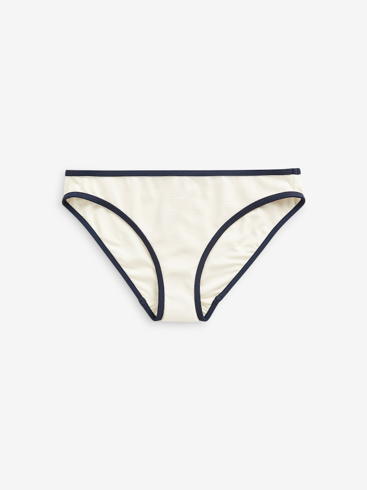 Weiß/Blau Kontrast - Bikinihose mit hohem Beinausschnitt - Bild 5 von 5