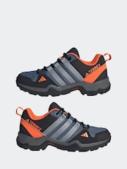 modra - adidas otroški pohodniški športni copati Terrex AX2R - Slika 5 iz 9