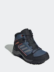 Синий - adidas Terrex Hyperhiker Mid Hiking Boots - Изображение 3 из 9