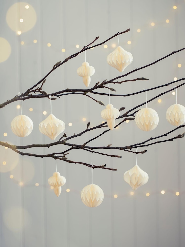 10 Pack White Paper Christmas Baubles - Image 2 of 6