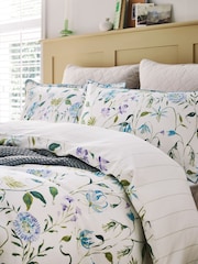 Cooper and Gray Passion Flower Duvet Cover and Pillowcase Set - 圖片 1/4