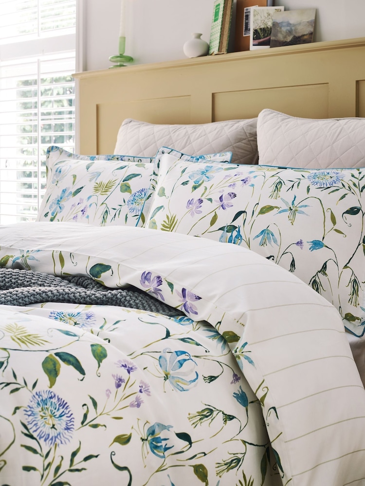 Cooper and Gray Passion Flower Duvet Cover and Pillowcase Set - 圖片 1/4