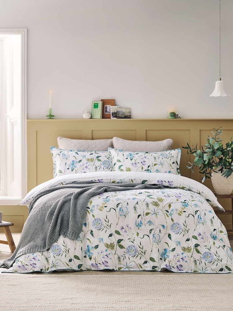Cooper and Gray Passion Flower Duvet Cover and Pillowcase Set - 圖片 2/4
