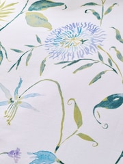 Cooper and Gray Passion Flower Duvet Cover and Pillowcase Set - 圖片 4/4