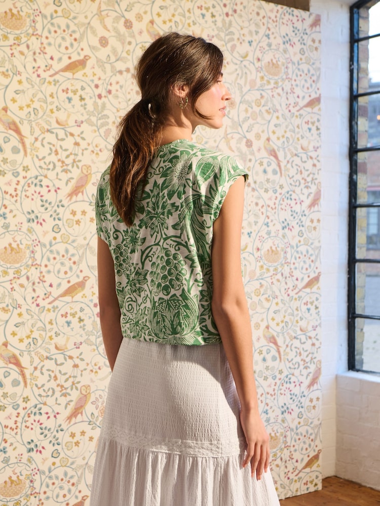 Green William Morris Crew Neck Linen Look Slub Jersey Cap Sleeve Printed T-Shirt - Image 6 of 6 Green William Morris Crew Neck Linen Look Slub Jersey Cap Sleeve Printed T-Shirt - Image 6 of 6