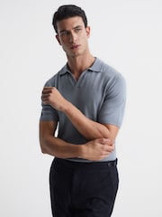 قميص بولو صوف ميرينو بياقة مفتوحة Duchie من REISS - Image 4 of 6