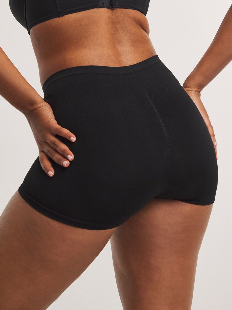 Simply Be Magisculpt Shorts mit hoher Taille und mittlerer Kontrolle 2 Packung - Bild 2 von 5