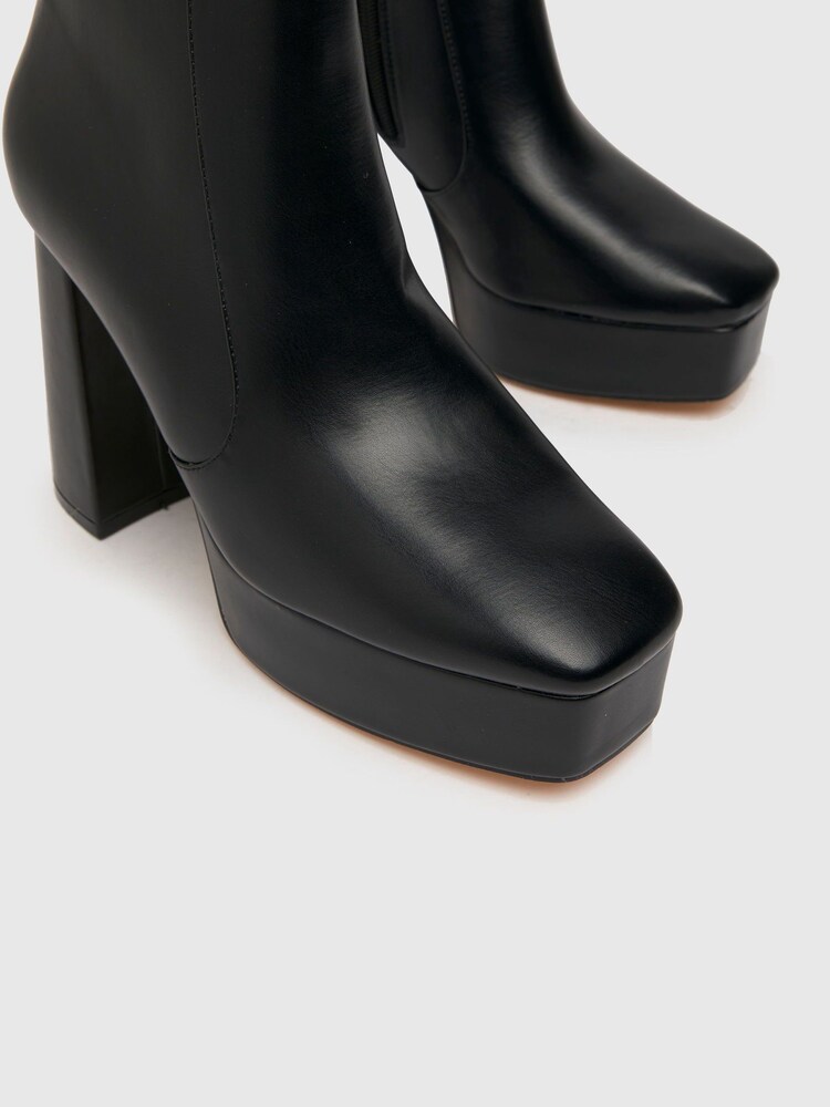 Schuh Bloom Black Platform Boots - Image 4 of 4