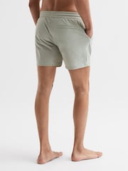 Mintgrün - Reiss Beach Unifarbene Badehose mit Kordelzug - Bild 5 von 7