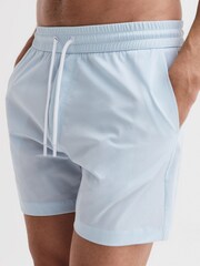 Zartblau - Reiss Beach Unifarbene Badehose mit Kordelzug - Bild 4 von 7