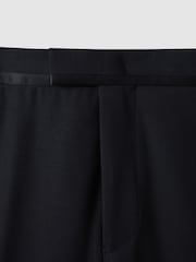 Pantalones de esmoquin de corte moderno Poker de Reiss - Imagen 7 de 8