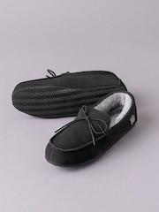 Lakeland Leather Black Mens Sheepskin Moccasin Slippers - Image 2 of 3