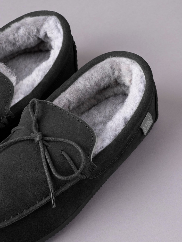 Lakeland Leather Black Sheepskin Moccasin Slippers - Image 5 of 5