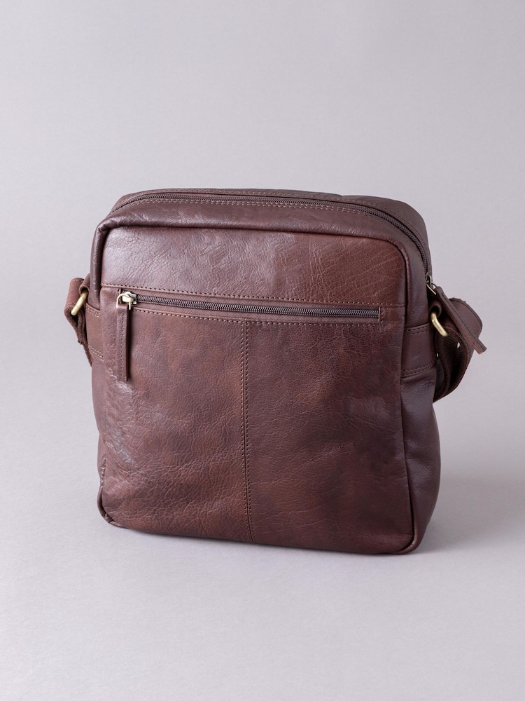 Lakeland Leather Brown Small Keswick Leather Messenger Bag - Image 2 of 6