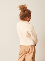 Ecru, Weiß - Strickjacke mit Bouclé-Kragen (3–16 Jahre) - Bild 3 von 9