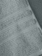 Catherine Lansfield Set of 2 Green 100% Cotton Bath Sheet Towels - Image 2 of 4