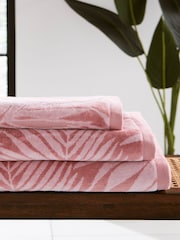 Matthew Williamson Pink La Palmera 100% Cotton Towel - Image 2 of 4