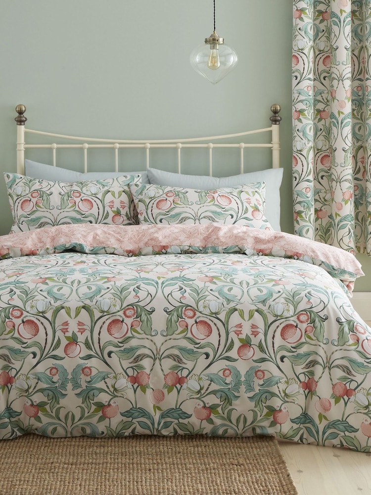 Juego de funda de almohada y funda de edredón con estampado floral Clarence de Catherine Lansfield - Imagen 1 de 3