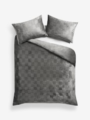 Grey Checkerboard Embossed Fleece Duvet Cover and Pillowcase Set - Image 5 of 5