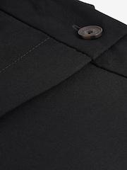 Schwarz - Figurbetonte Shorts - Bild 6 von 6
