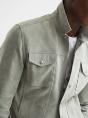 Reiss Sage Noa Suede Button-Through Trucker Jacket - Image 4 of 6