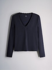 The Set 4 Pack Ribbed V-Neck Scallop Long Sleeve Tops - Bild 2 von 7
