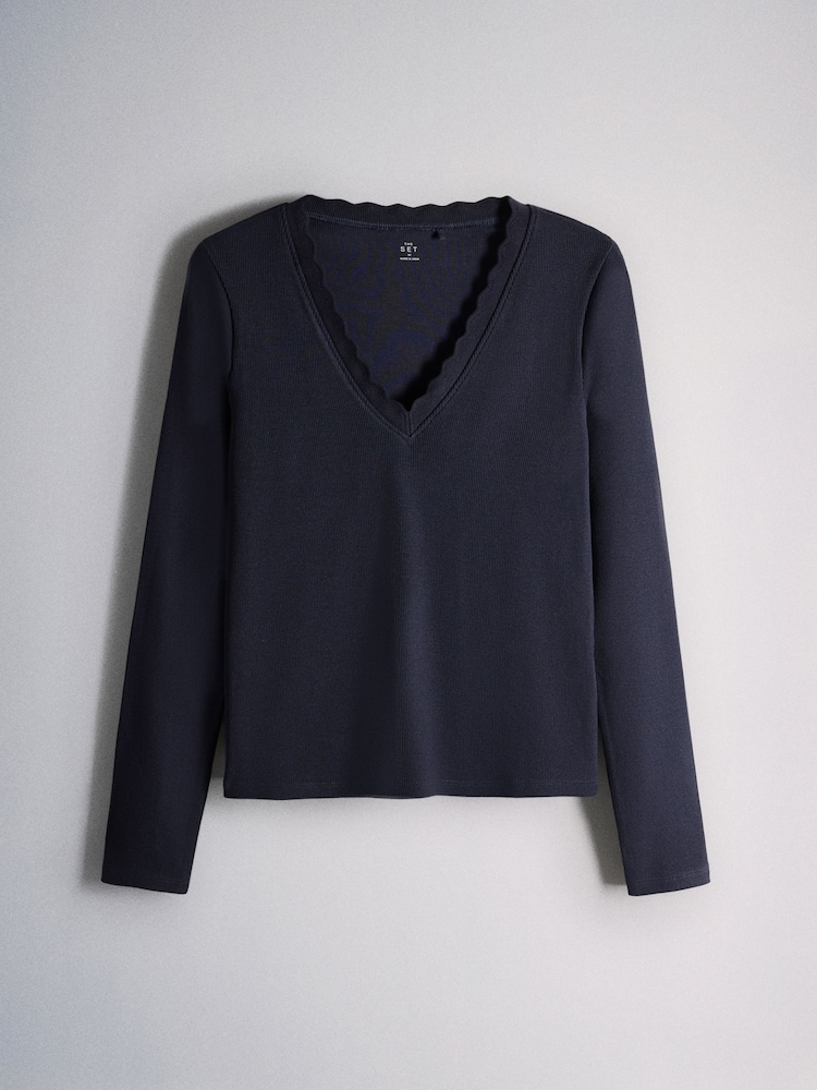 The Set 4 Pack Ribbed V-Neck Scallop Long Sleeve Tops - Bild 2 von 7