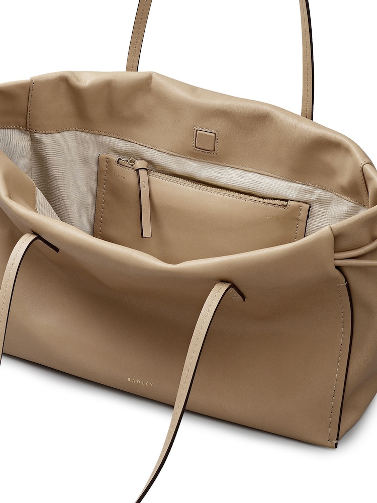 Radley Brown The Roxburgh Large Drawstring Shoulder Bag - Image 4 of 4