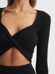 Reiss Black Iona Knitted Twist Cropped Top - Image 4 of 5