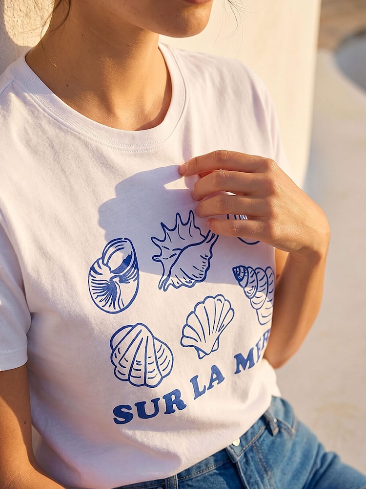 Roman White Shell Placement Stretch T-Shirt - Image 4 of 4
