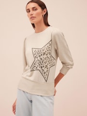 Neutral mit Stern - Kuschelig leichter Pullover mit Rundhalsausschnitt und weichen Ärmeln​​​​​​​ - Bild 1 von 4