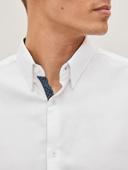 White Slim Fit Stretch Oxford Short Sleeve Shirt - Image 3 of 7