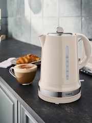 Tower Cream Belle 1.5L 3KW Jug Kettle - Image 1 of 8