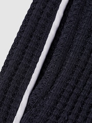Granatowy - Reiss Dexter Textured Drawstring Shorts - Image 6 of 6