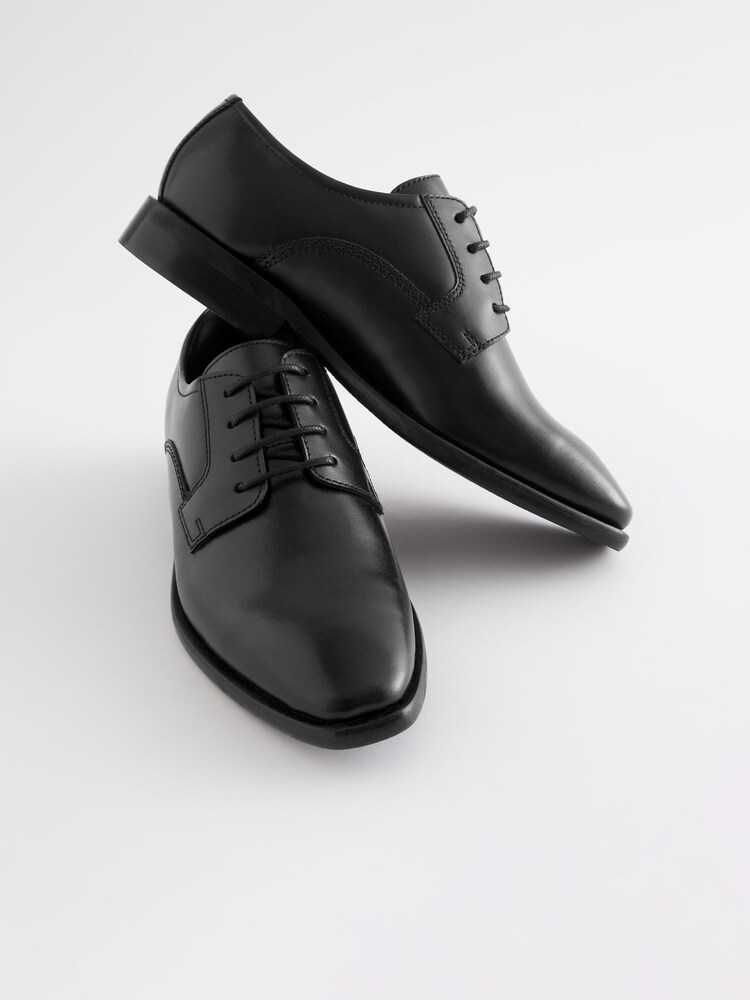 Schwarz - Schnürschuhe aus Leder für die Schule - Bild 1 von 5 Schwarz - Schnürschuhe aus Leder für die Schule - Bild 1 von 5