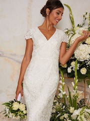 Chi Chi London Shauni Brautkleid aus Spitze mit V-Ausschnitt - Bild 3 von 4