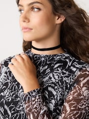 Black & White Long Sleeve Mesh Midi Dress - Image 4 of 6