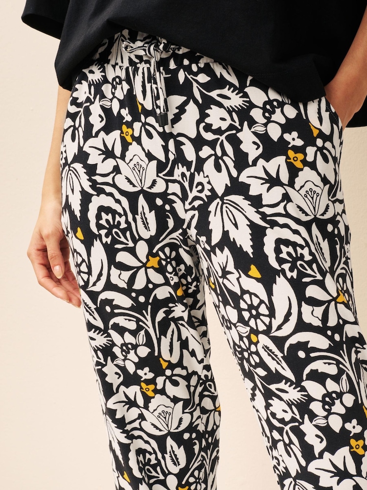 Imprimé floral noir et blanc - Joggers Jersey - Image 5 of 7