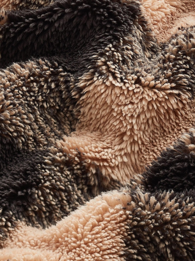 Kariert, Neutral - Kuscheliger Fleece-Pyjama für Herren, Familienkollektion - Bild 8 von 8