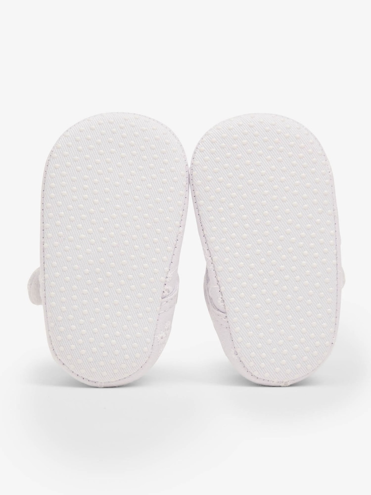 JoJo Maman Bébé Baby Stoffschuhe mit Lochstickerei - Bild 5 von 5 JoJo Maman Bébé Baby Stoffschuhe mit Lochstickerei - Bild 5 von 5