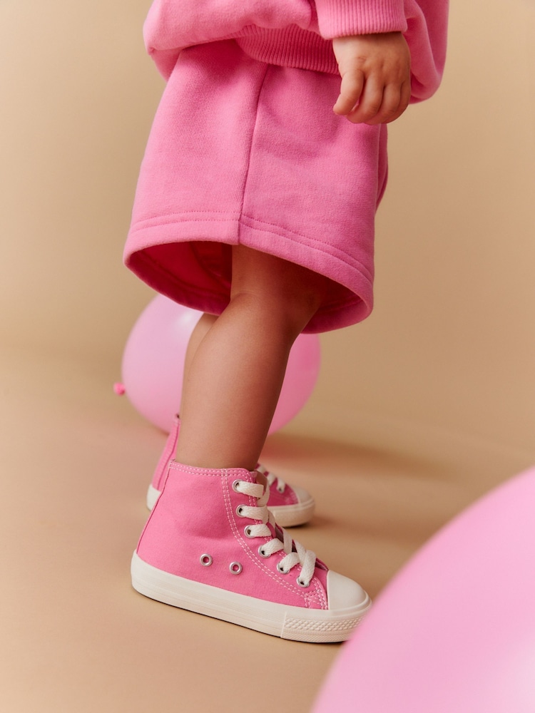 Pink - Turnschuh mit hohem Schaft - Bild 1 von 8 Pink - Turnschuh mit hohem Schaft - Bild 1 von 8