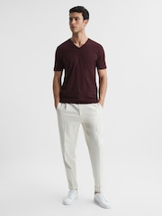 Reiss Bordeaux Dayton Cotton V-Neck T-Shirt - Image 3 of 6